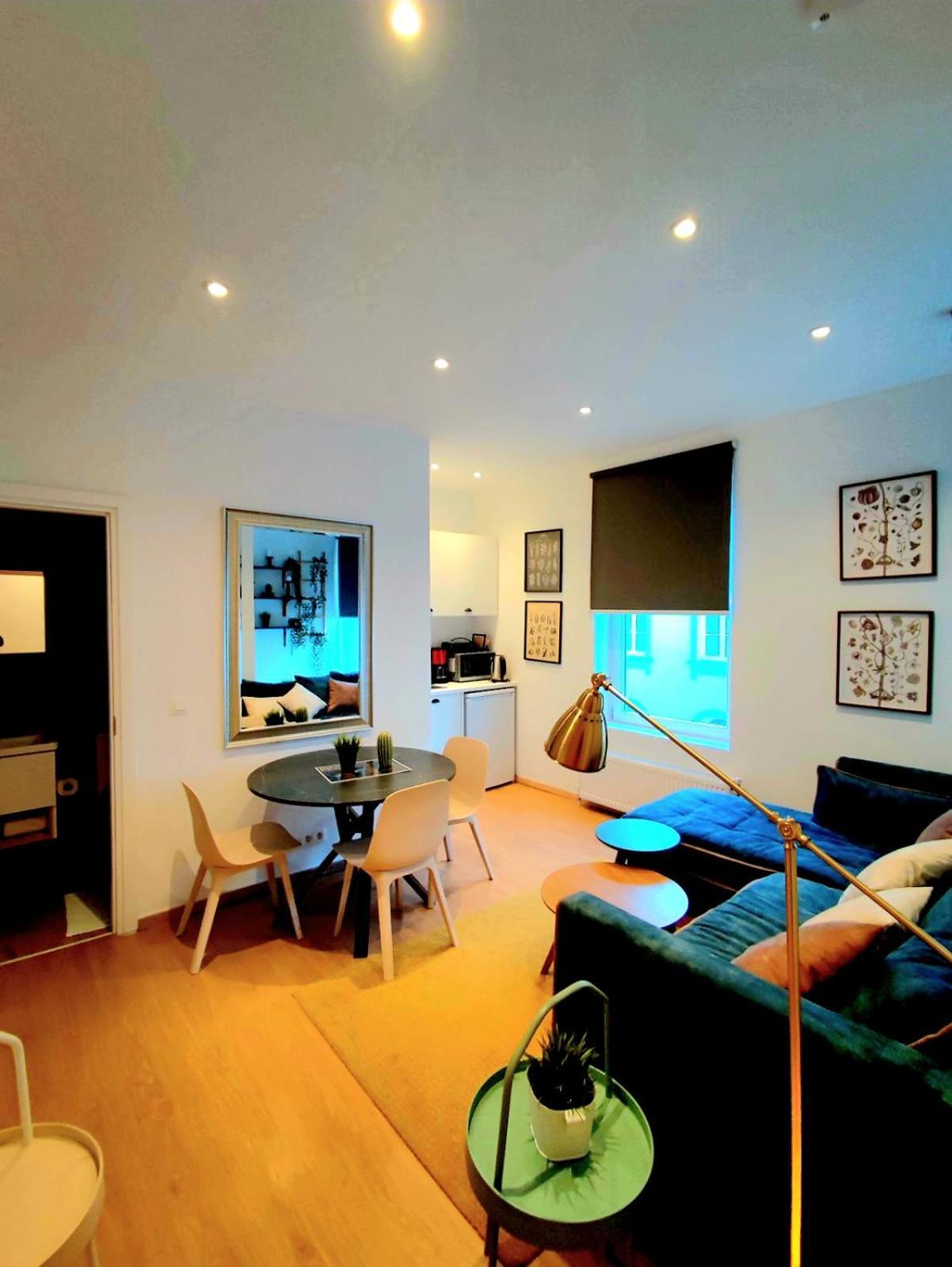 Quartier Louise Studios Bruxelas Exterior foto